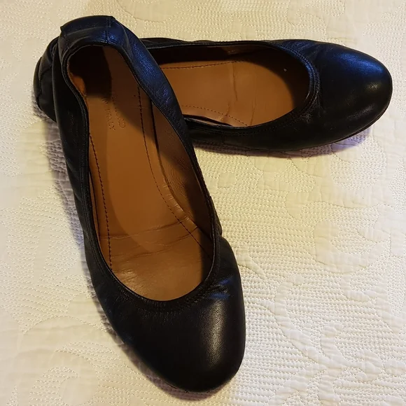 Country Road Vero Cuoio leather black ballet flats - Picture 1 of 9
